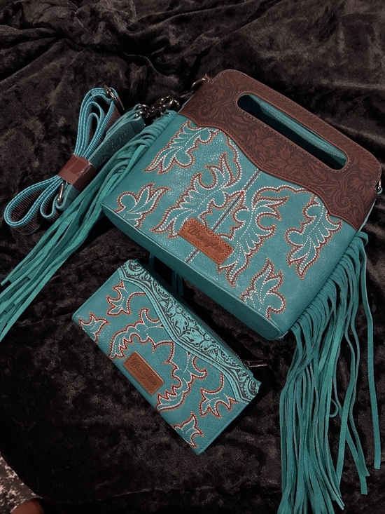 Wrangler Handbags - Turquoise wrangler purse and wallet